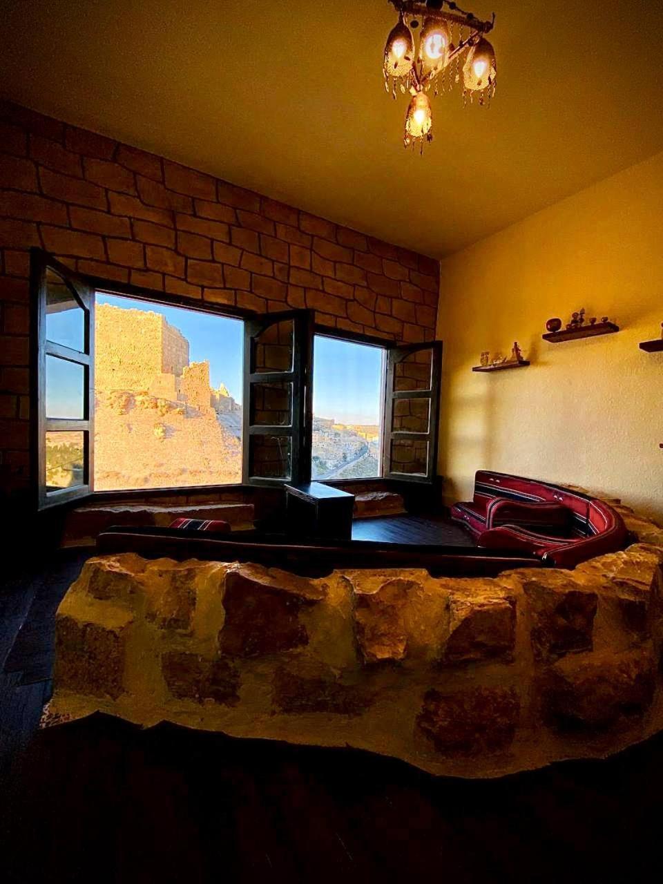 Апартаменты Mountain View House Эль-Карак Экстерьер фото